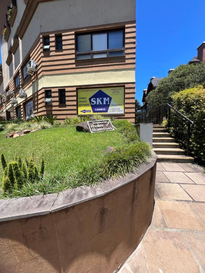 Amplo Apartamento A 200M Da Rua Coberta Apartamento Gramado Exterior foto